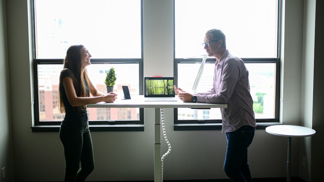 upright posture in discussion